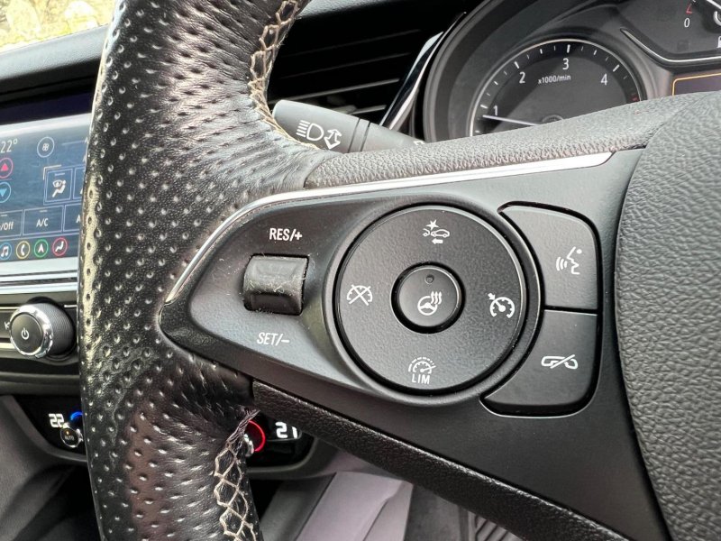 VAUXHALL INSIGNIA