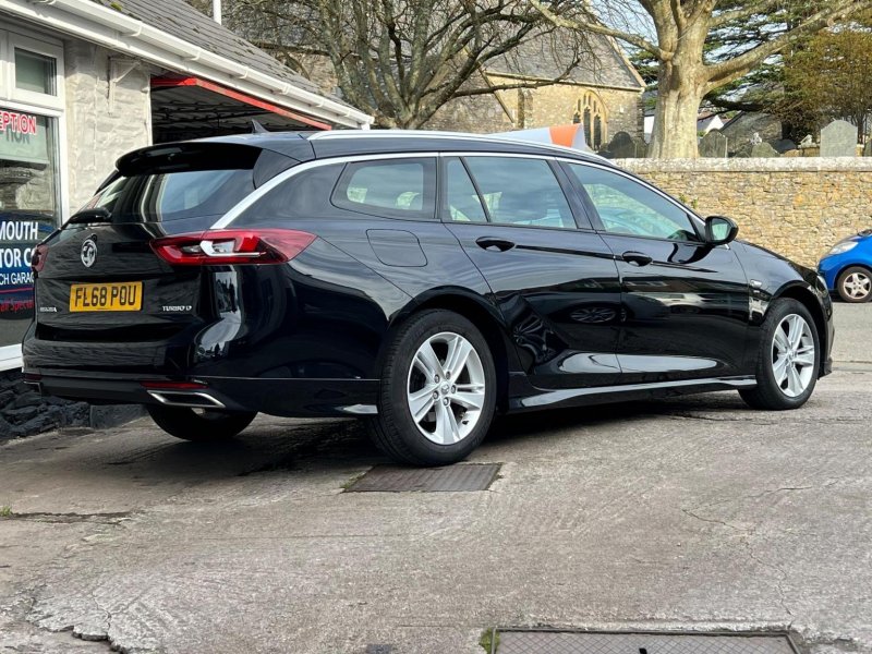 VAUXHALL INSIGNIA
